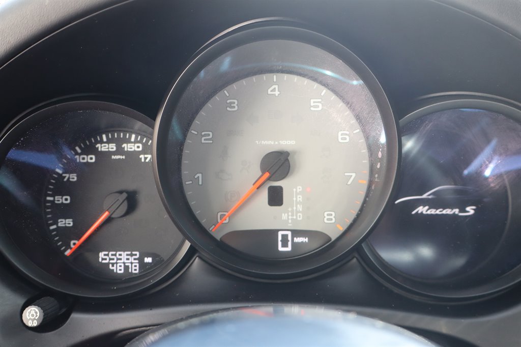 2015 Porsche Macan - $12,995