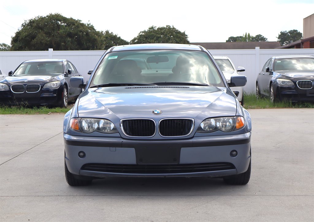 2002 BMW 325i - $9,995
