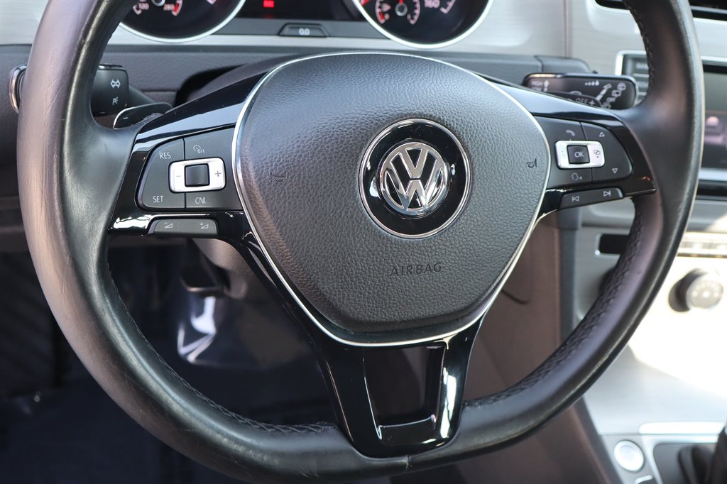2015 Volkswagen Golf - $12,995