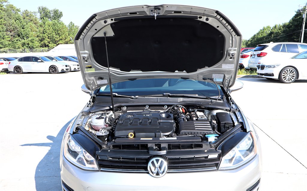 2015 Volkswagen Golf - $12,995