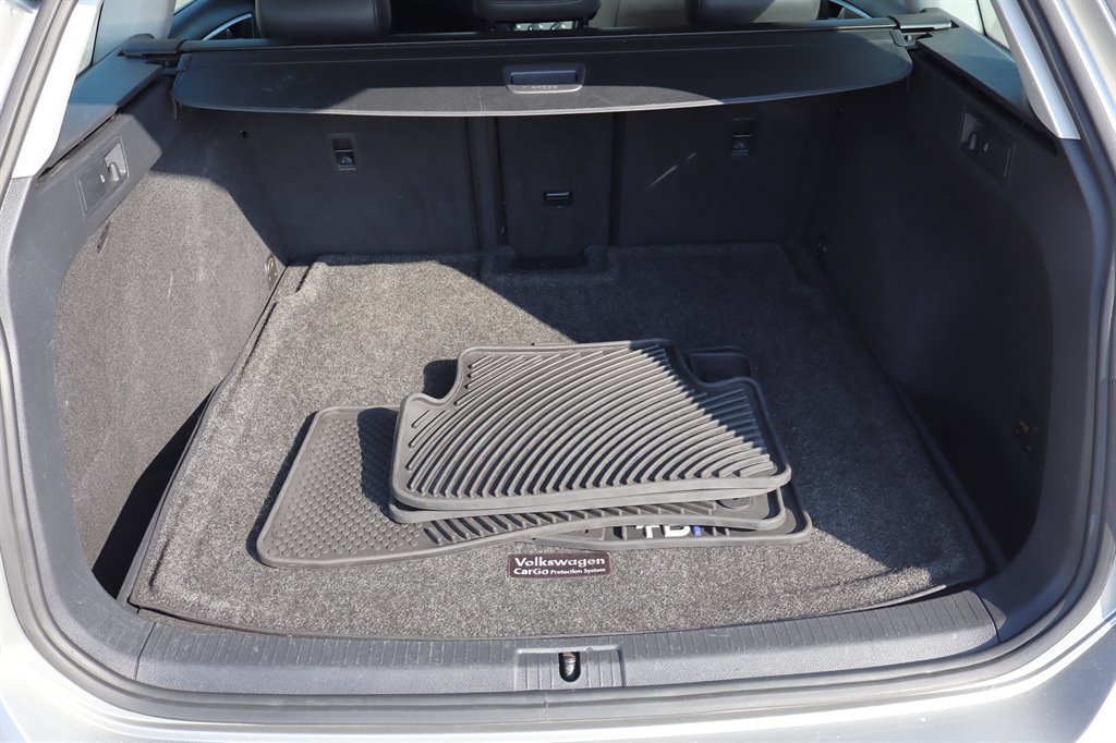 2015 Volkswagen Golf - $12,995