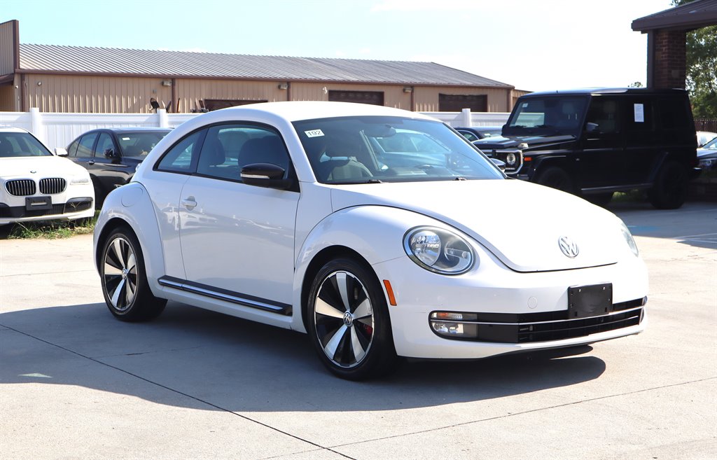 2012 Volkswagen Beetle - $9,995