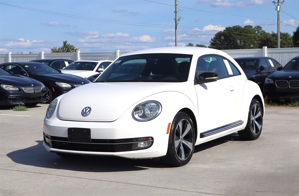 2012 Volkswagen Beetle - $9,995