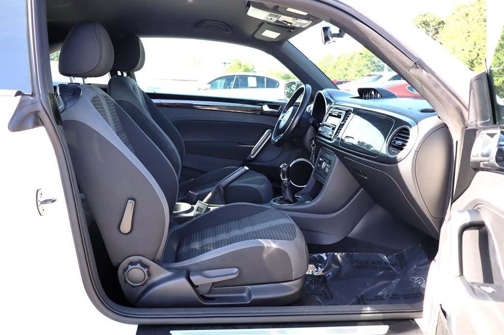 2012 Volkswagen Beetle - $9,995