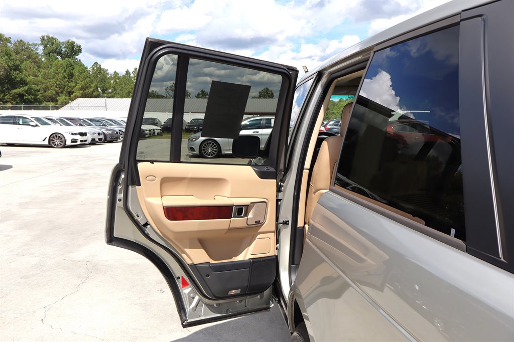 2011 Land Rover Range Rover - $9,995