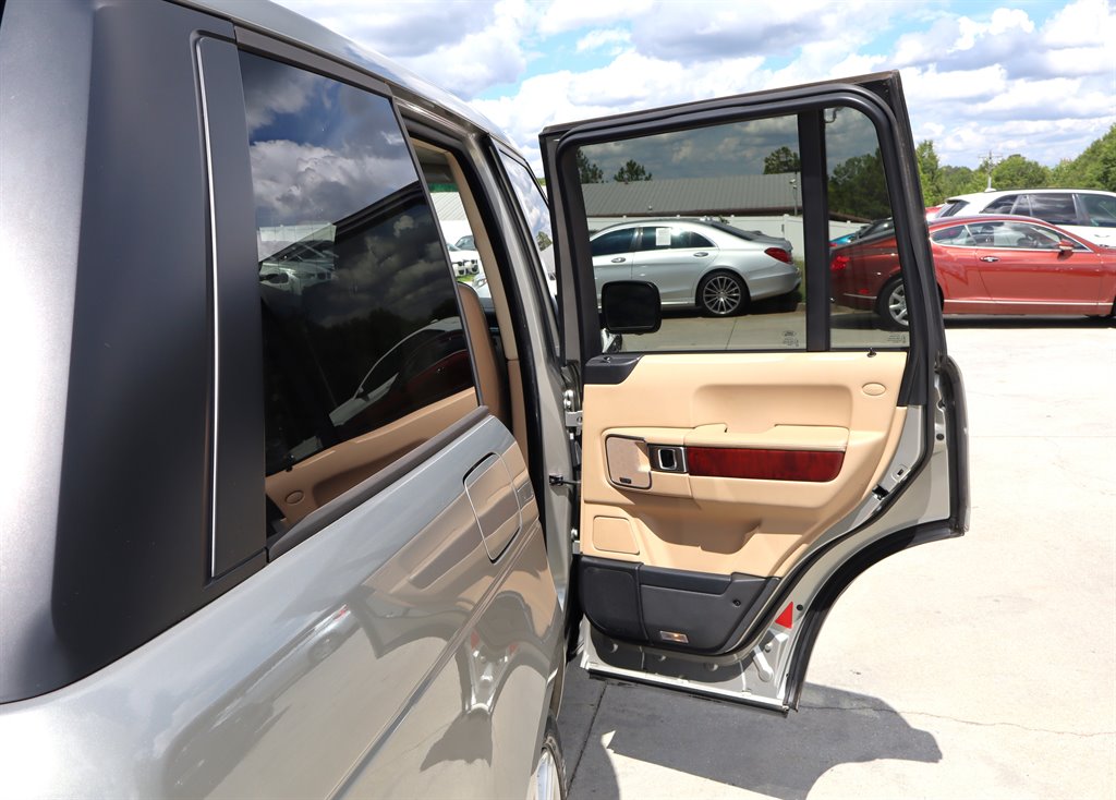 2011 Land Rover Range Rover - $9,995