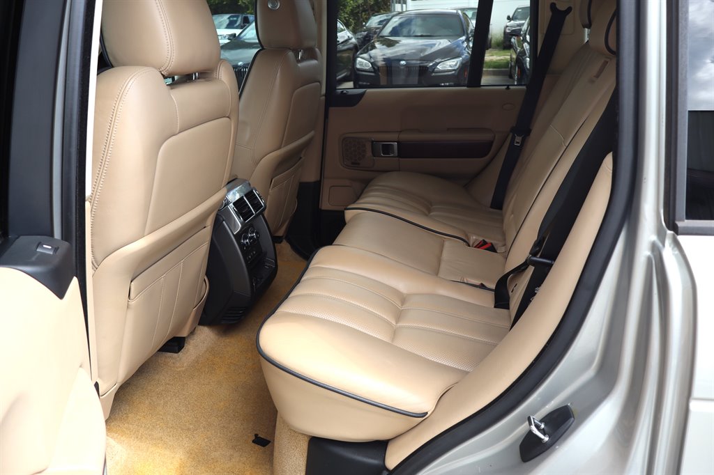 2011 Land Rover Range Rover - $9,995