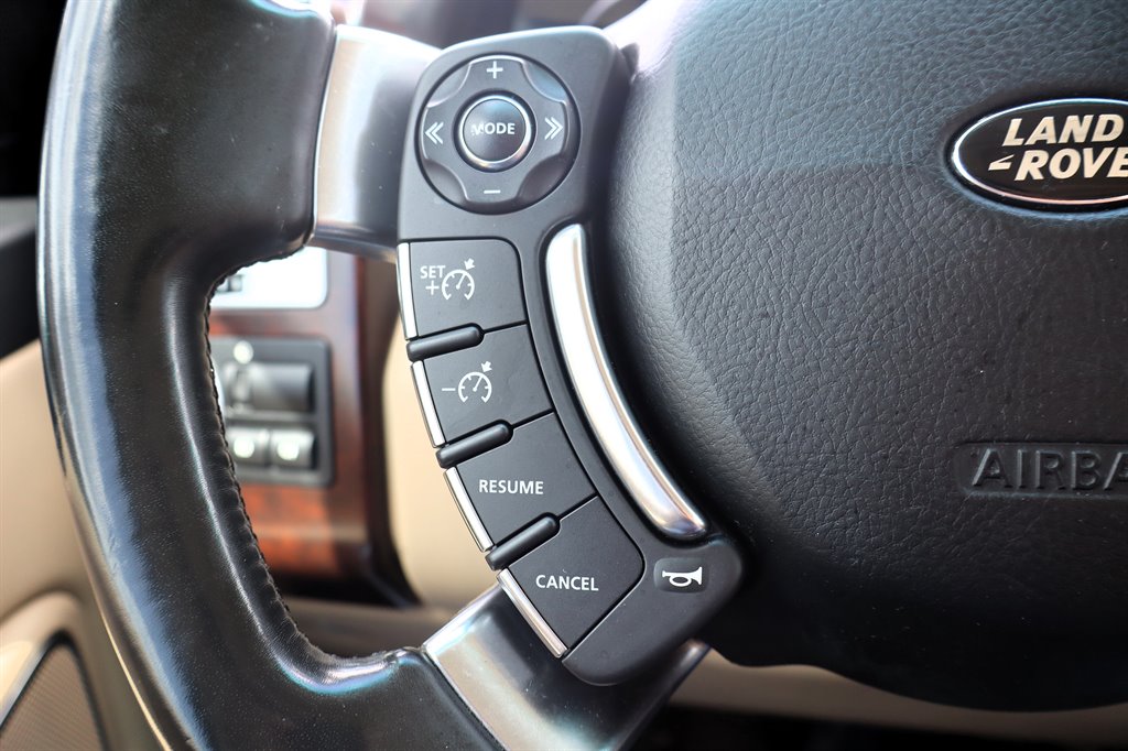 2011 Land Rover Range Rover - $9,995