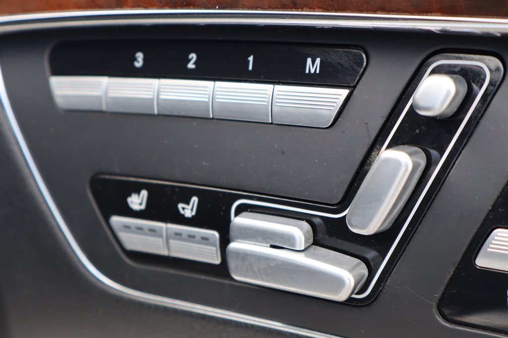 2010 Mercedes-Benz S-class - $19,995