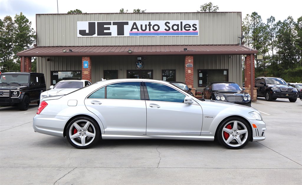 2010 Mercedes-Benz S-class - $19,995