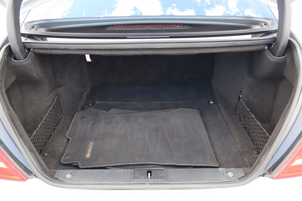 2010 Mercedes-Benz S-class - $19,995