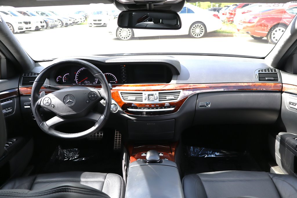 2010 Mercedes-Benz S-class - $19,995