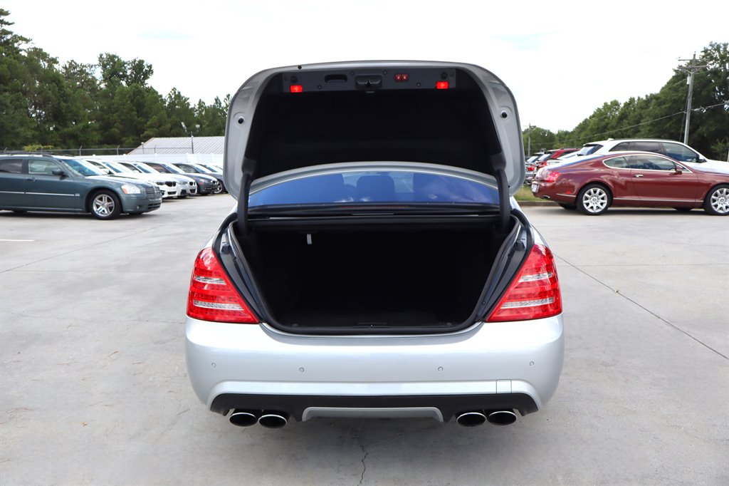 2010 Mercedes-Benz S-class - $19,995