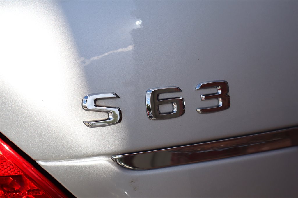 2010 Mercedes-Benz S-class - $19,995