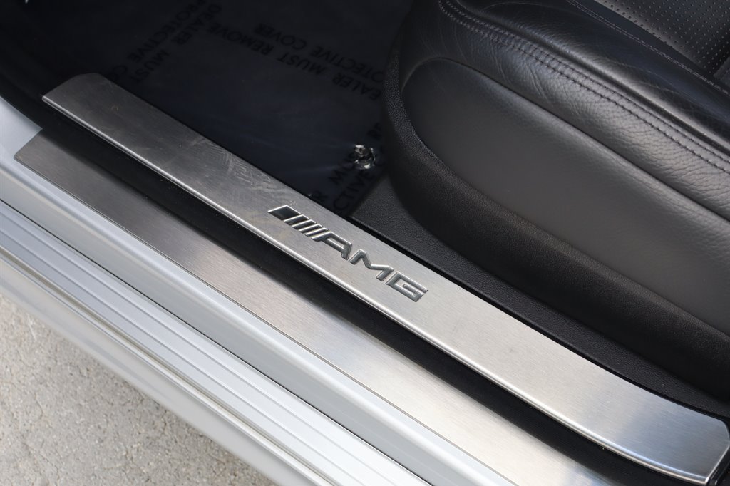 2010 Mercedes-Benz S-class - $19,995