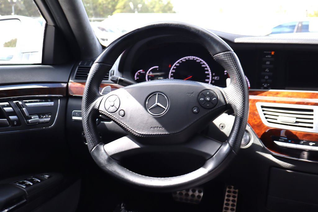 2010 Mercedes-Benz S-class - $19,995
