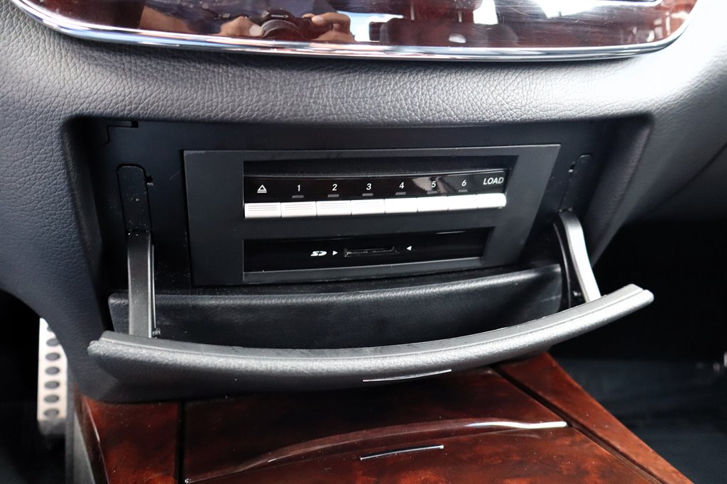 2010 Mercedes-Benz S-class - $19,995