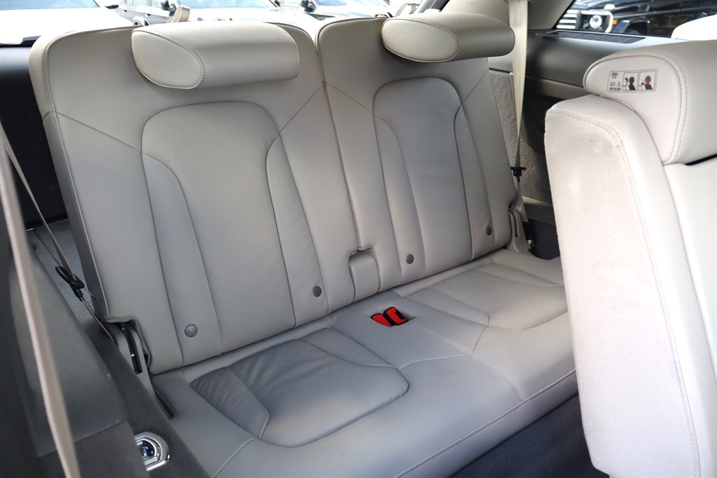 2015 Audi Q7 - $11,995