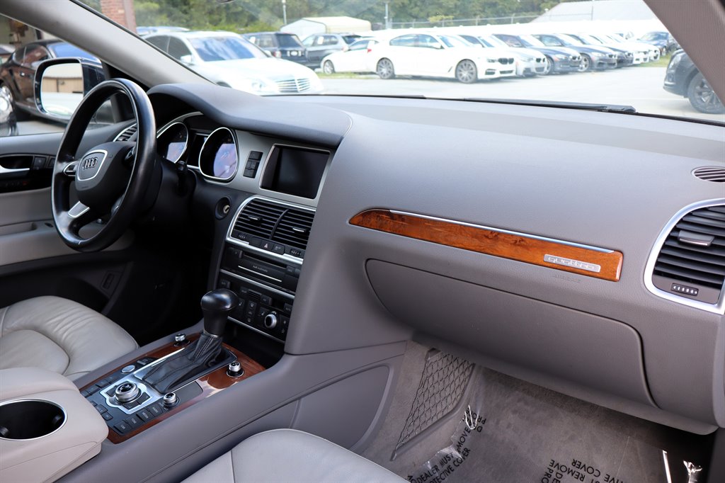 2015 Audi Q7 - $11,995
