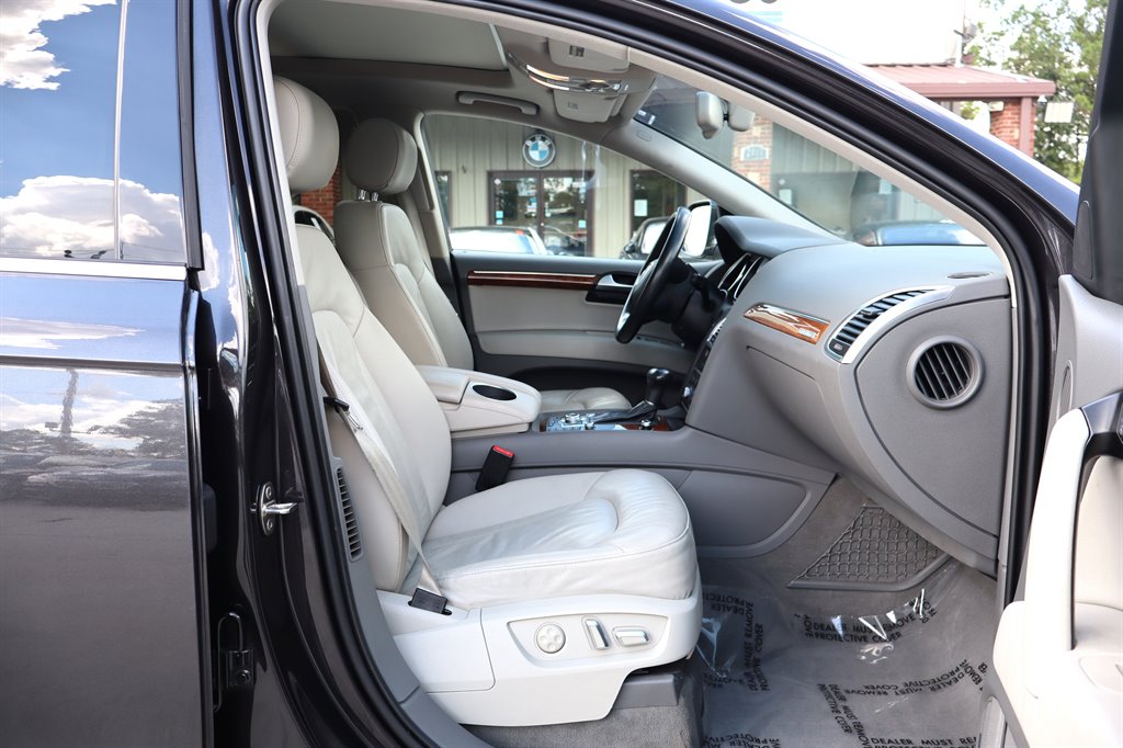 2015 Audi Q7 - $11,995