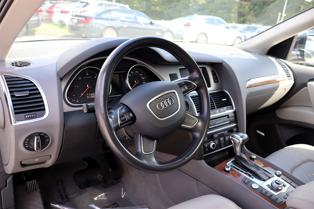 2015 Audi Q7 - $11,995