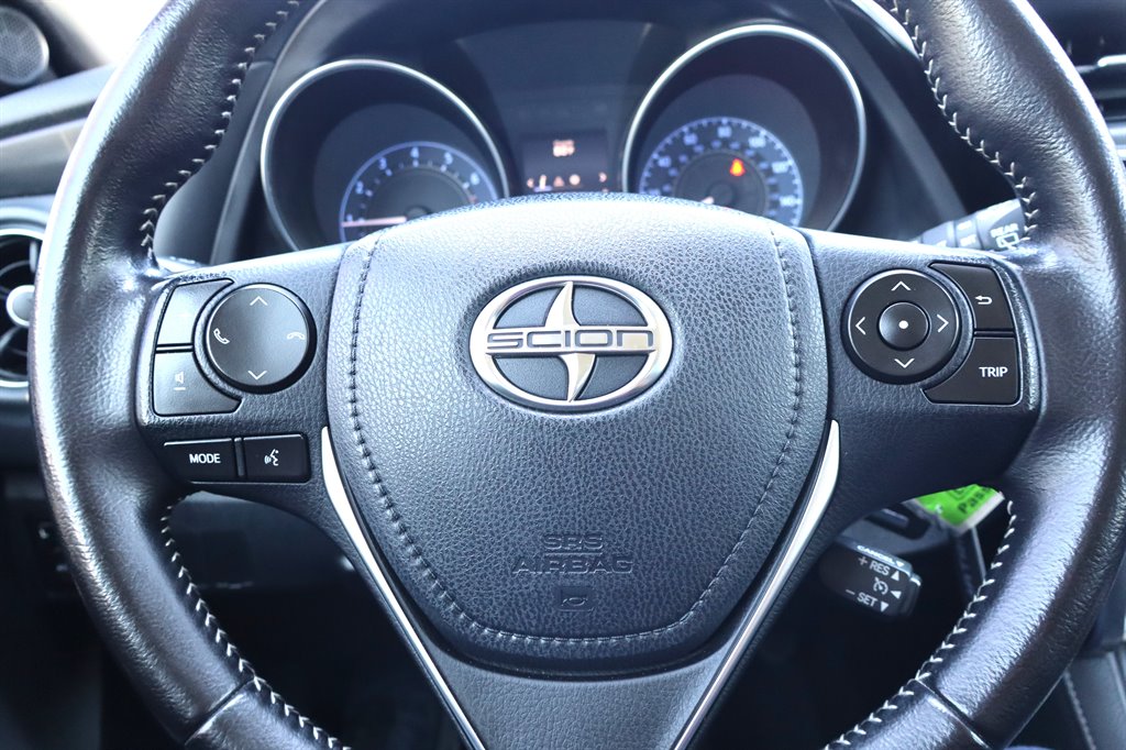 2016 Toyota Scion Im - $9,995