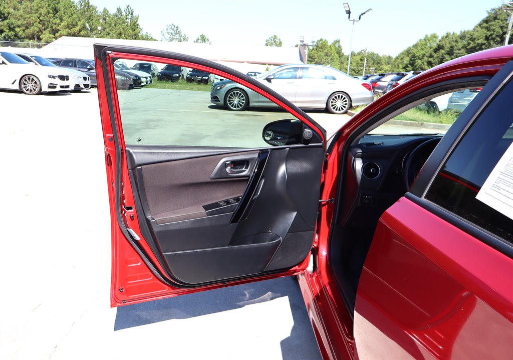 2016 Toyota Scion Im - $9,995