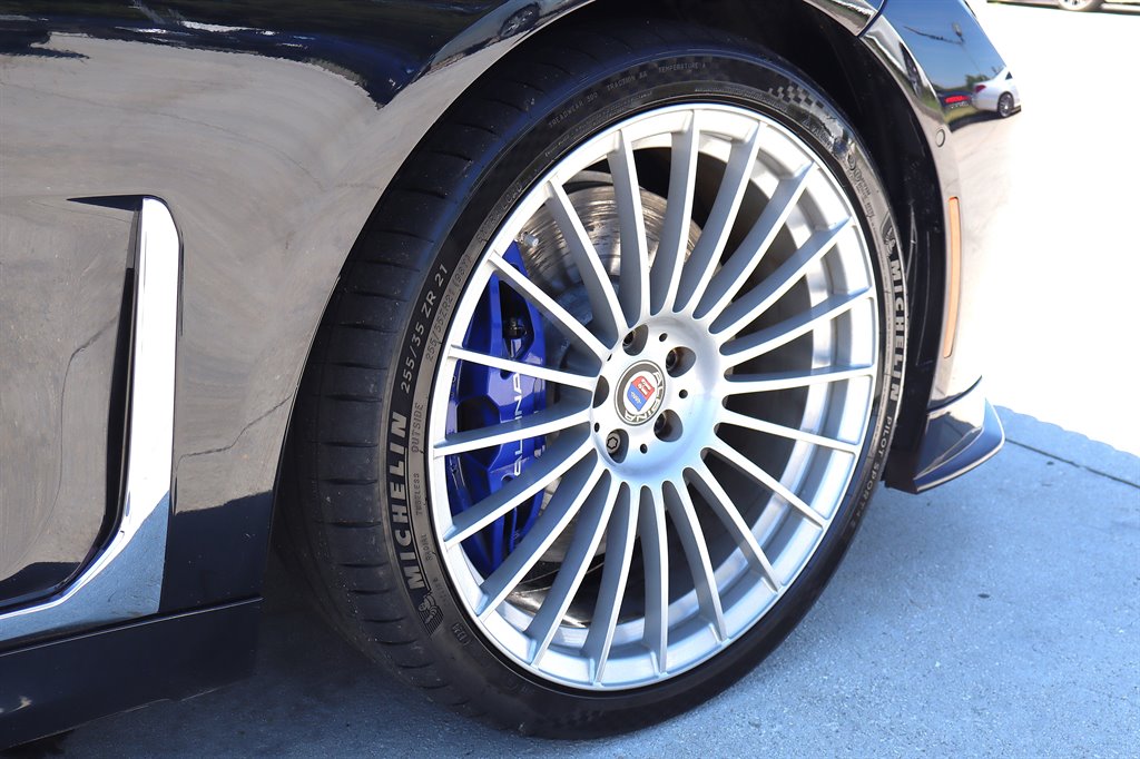 2020 BMW 750i - $44,995