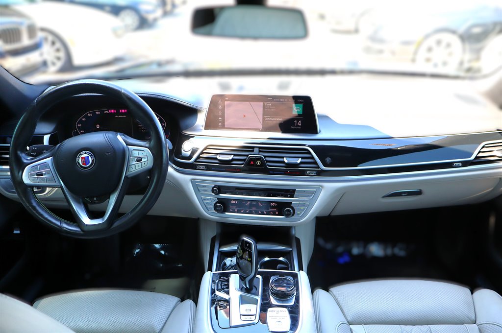2020 BMW 750i - $44,995