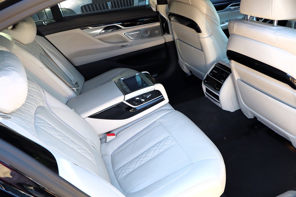 2020 BMW 750i - $44,995