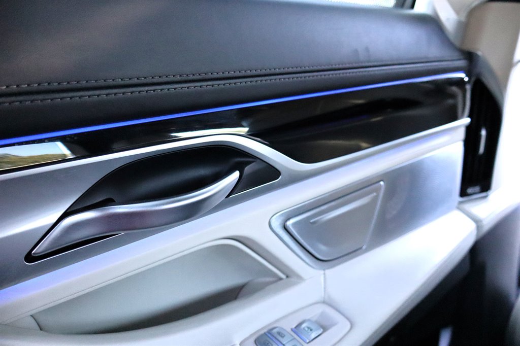 2020 BMW 750i - $44,995