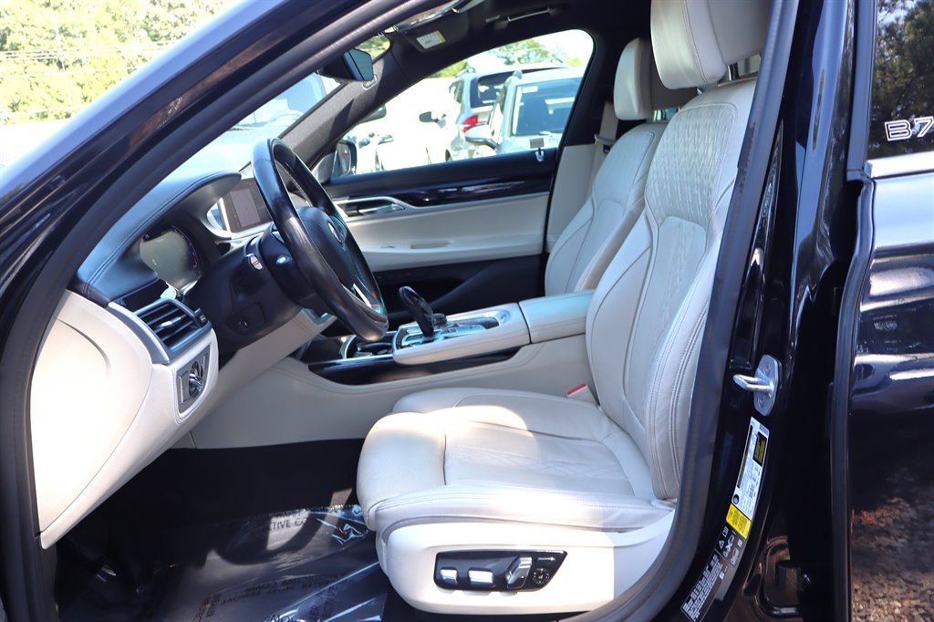 2020 BMW 750i - $44,995