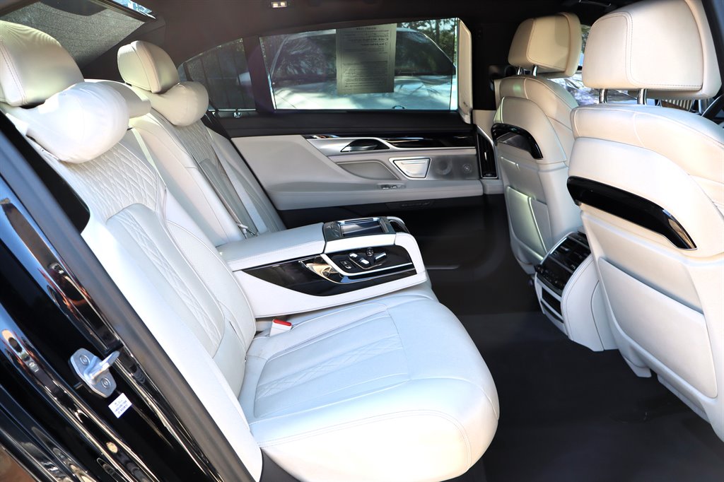 2020 BMW 750i - $44,995