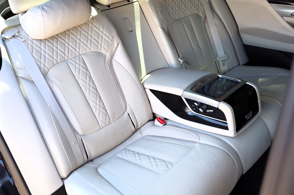 2020 BMW 750i - $44,995
