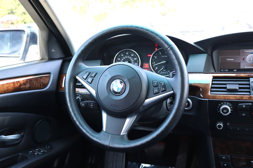 2008 BMW 535xi - $10,995
