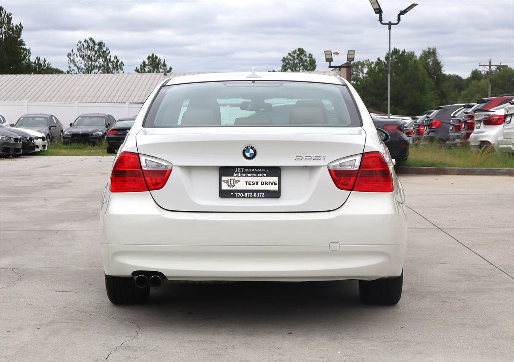 2006 BMW 325i - $8,995