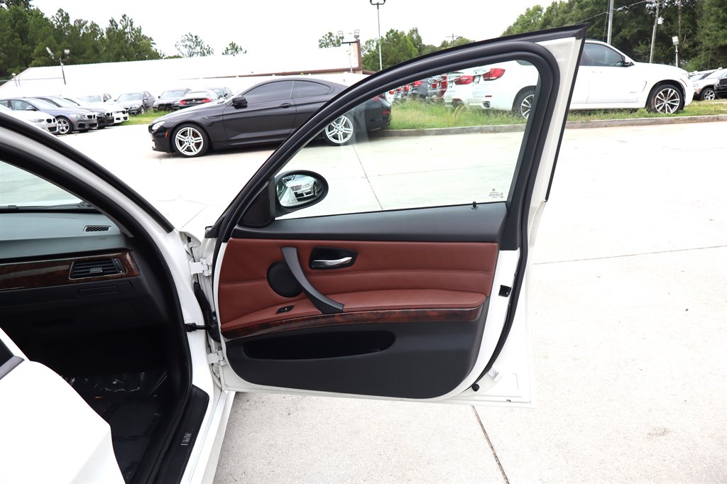 2006 BMW 325i - $8,995