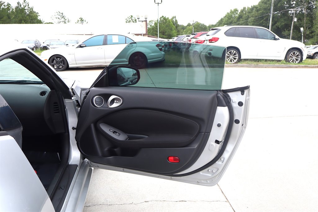 2012 Nissan 370Z - $15,995