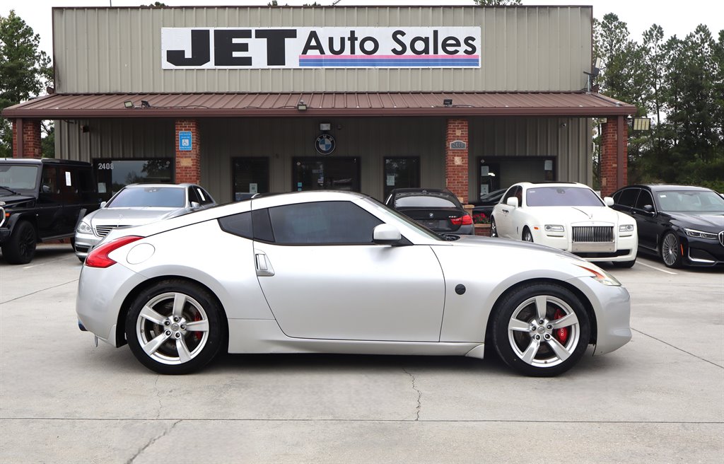 2012 Nissan 370Z - $15,995