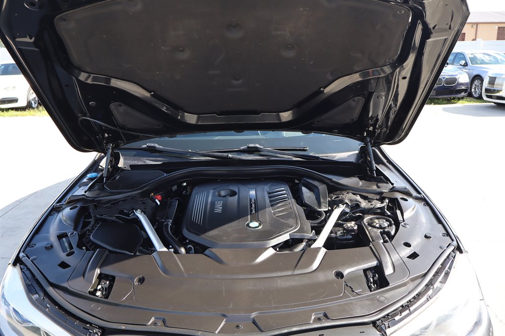 2019 BMW 740i - $16,995