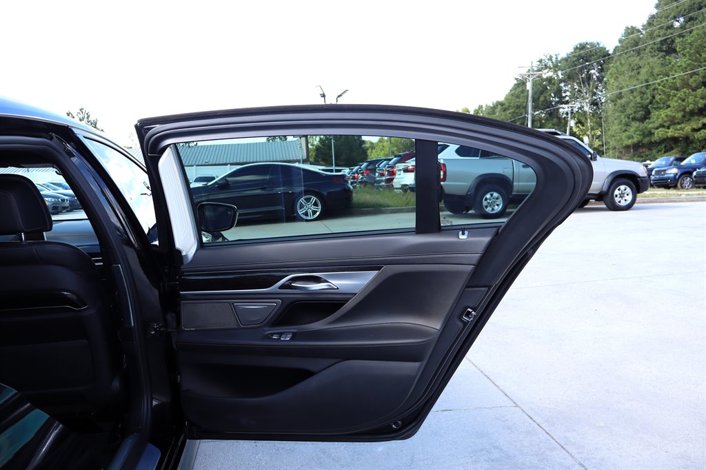 2019 BMW 740i - $16,995