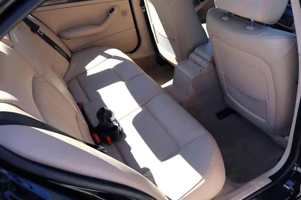 2003 BMW 325xi - $10,995