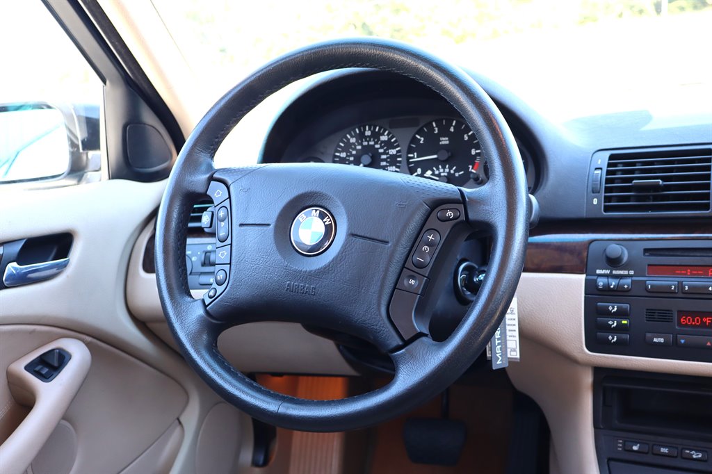 2003 BMW 325xi - $10,995