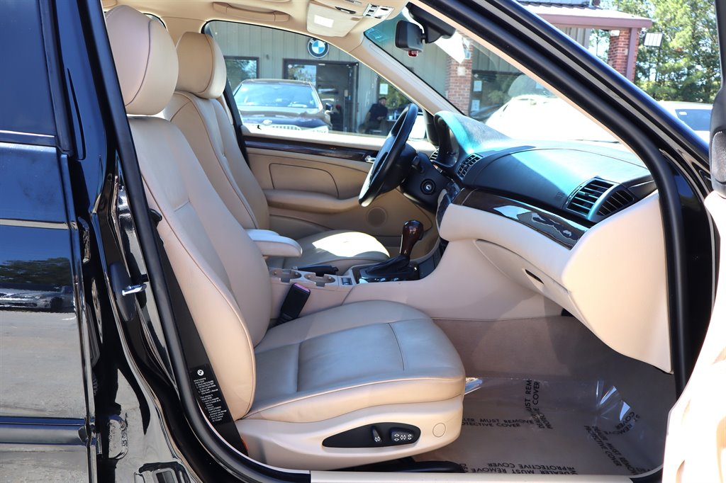 2003 BMW 325xi - $10,995