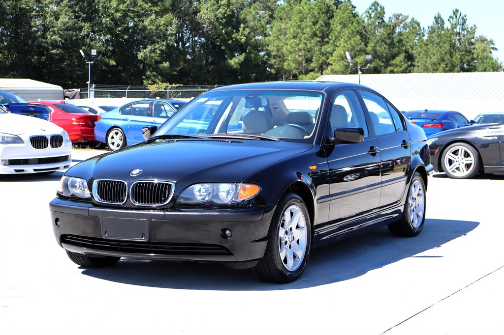 2003 BMW 325xi - $10,995