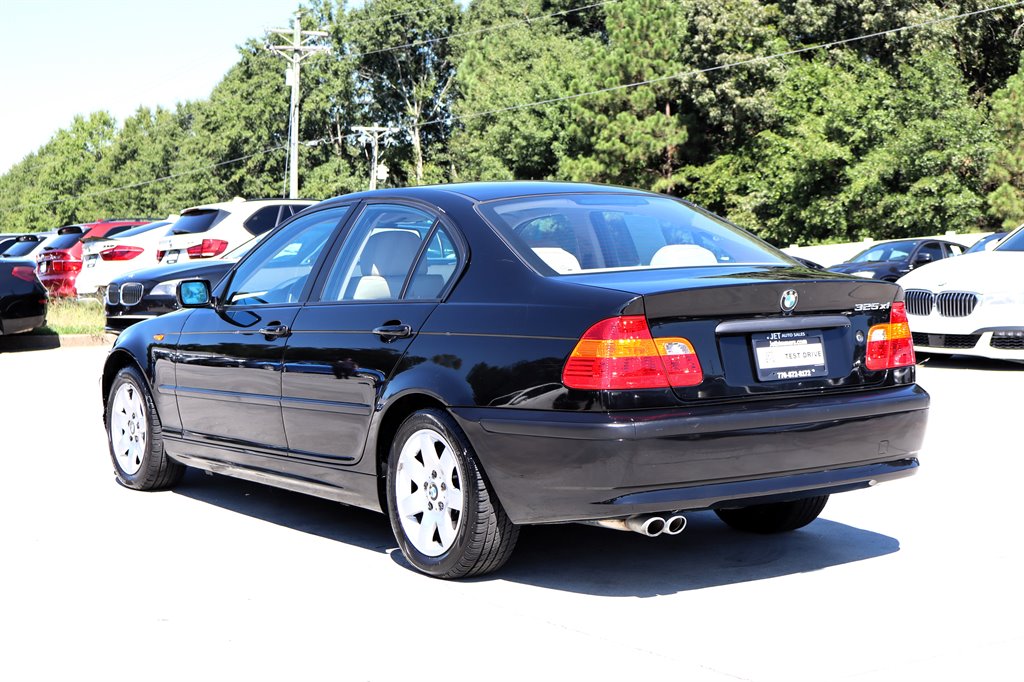 2003 BMW 325xi - $10,995