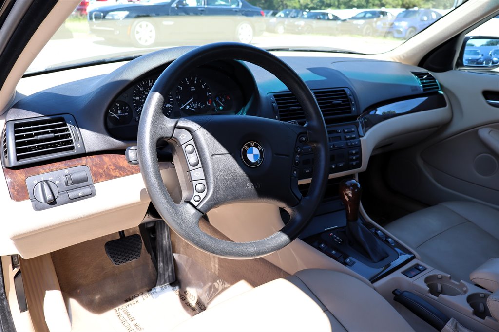 2003 BMW 325xi - $10,995