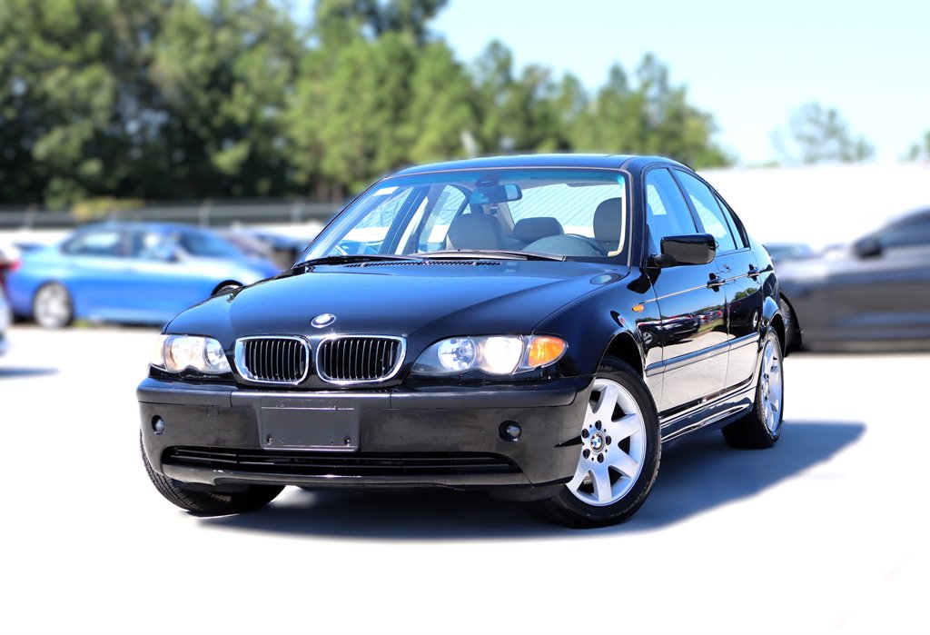 2003 BMW 325xi - $10,995