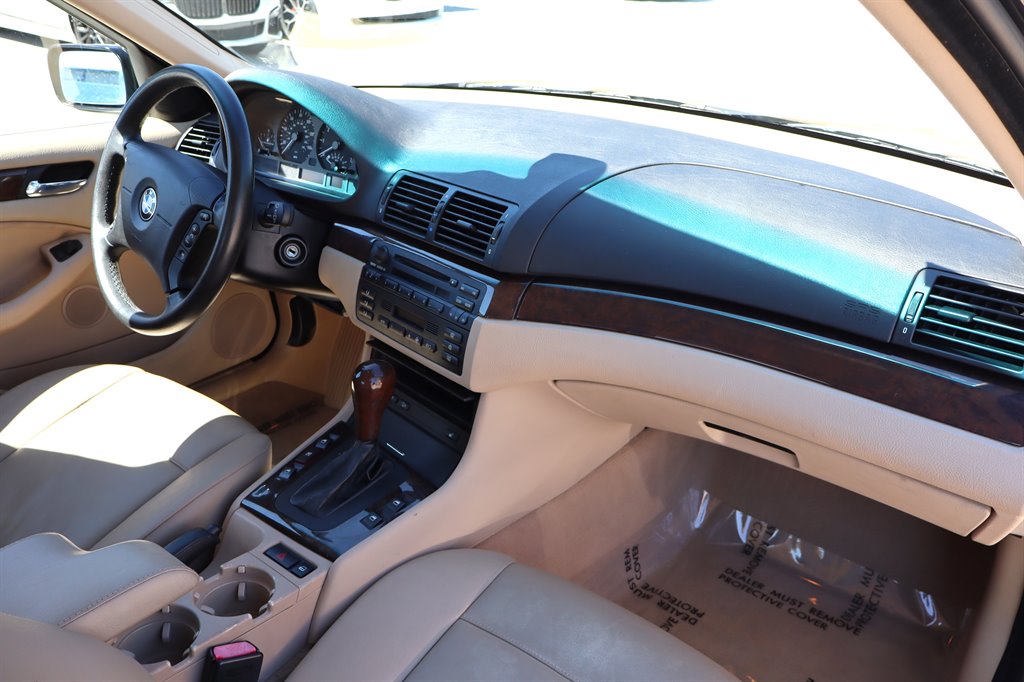 2003 BMW 325xi - $10,995