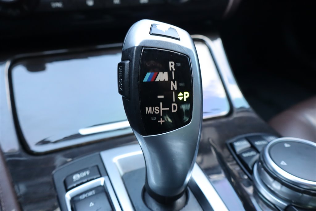 2015 BMW 528i - $9,995